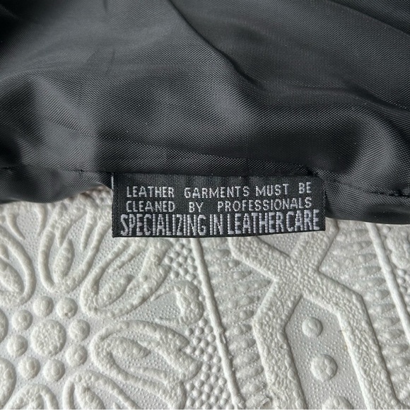 Whet Blu Fashion Leather Button Up Sleeveless Top Sz M EUC - Picture 7 of 10